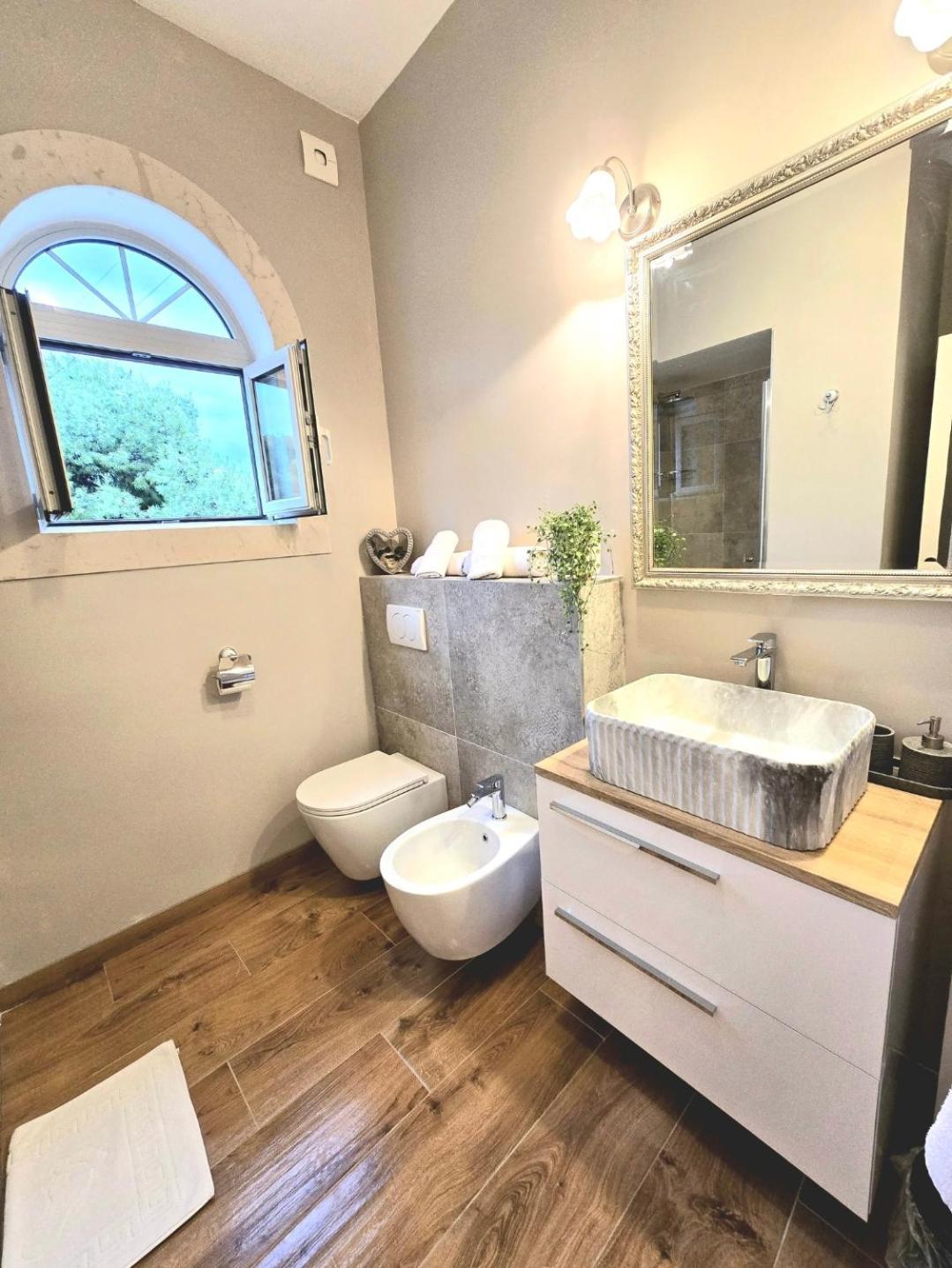 Apartments Suzy Сплит Екстериор снимка